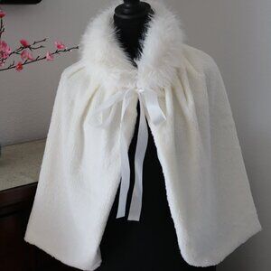 NWOT Faux fur wrap